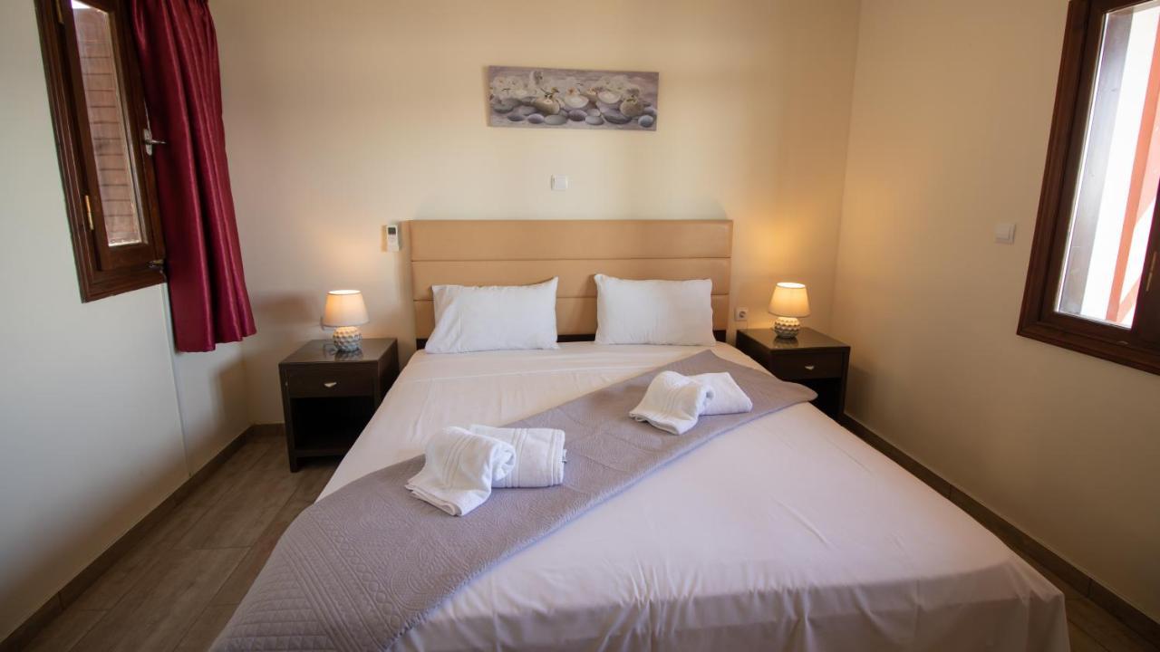 Ionion Fos Aparthotel Nikiána Eksteriør bilde