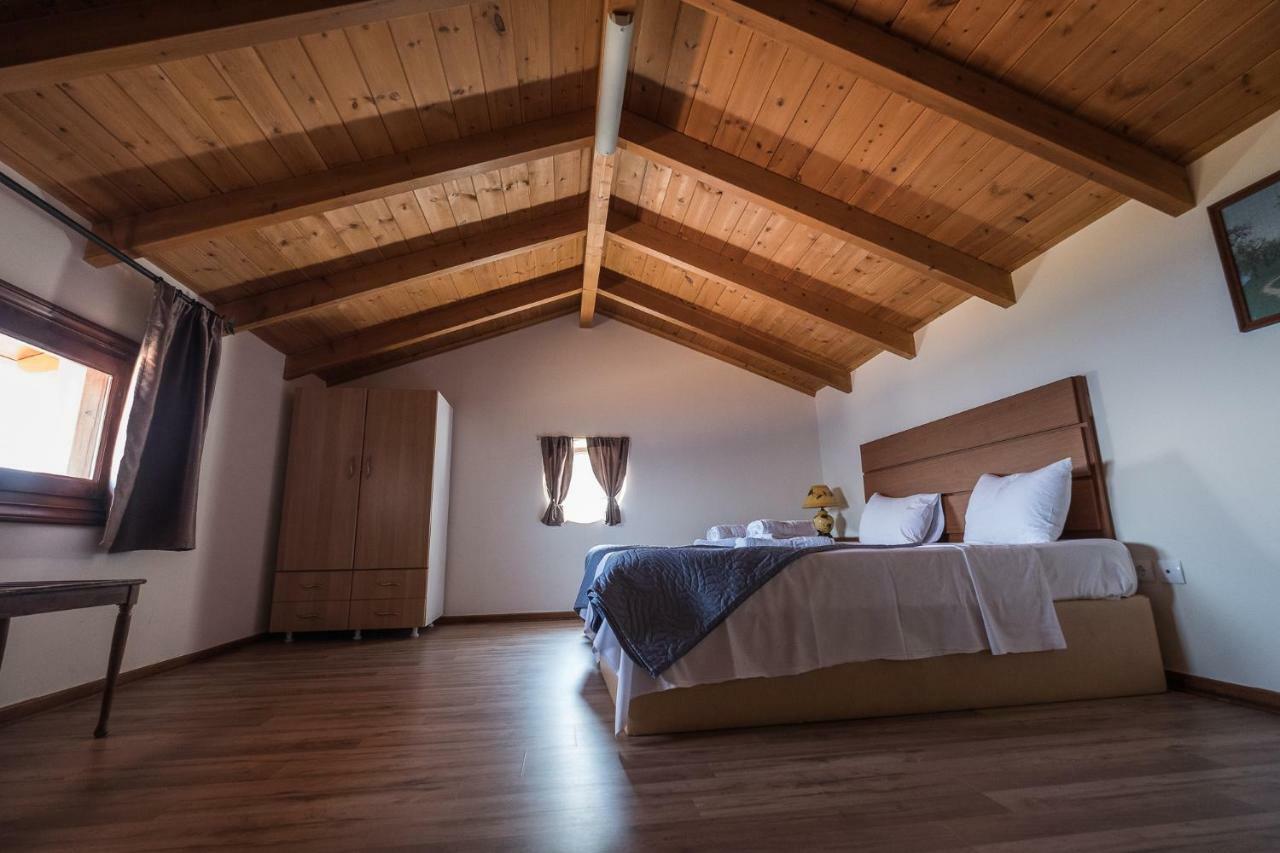 Ionion Fos Aparthotel Nikiána Eksteriør bilde