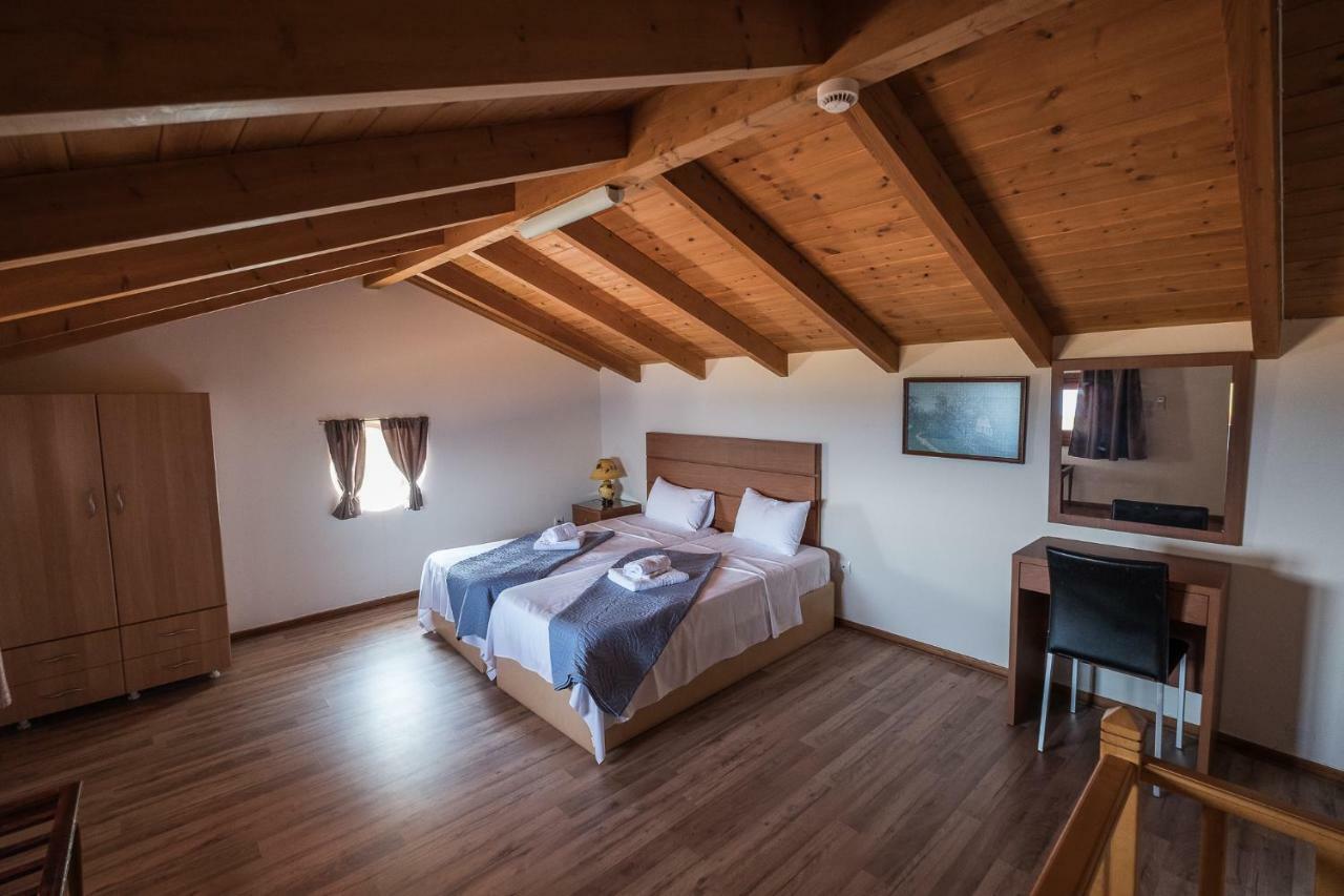 Ionion Fos Aparthotel Nikiána Eksteriør bilde